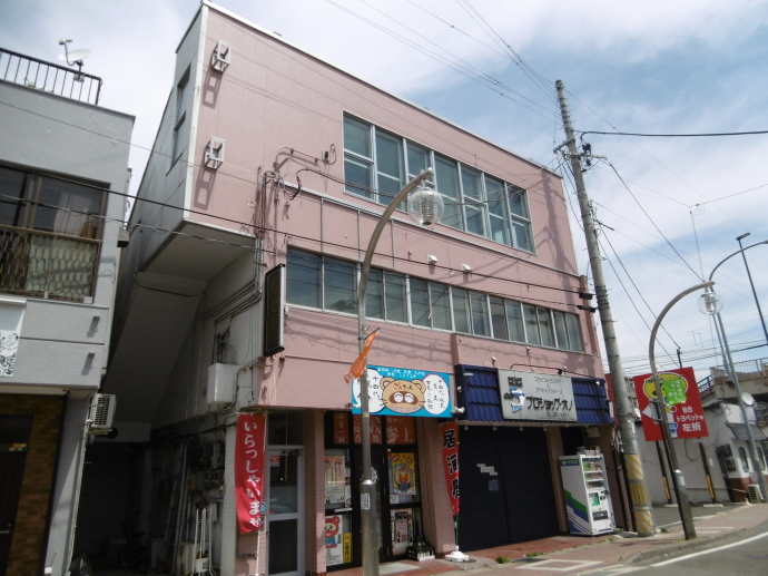 Uchiumi Bldg. 3F