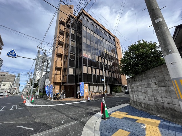 ベルトラックス春日町ビル