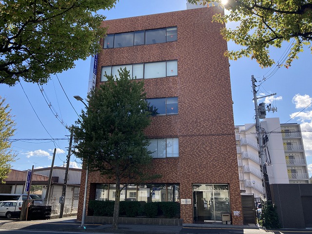 グローバルビル　1階